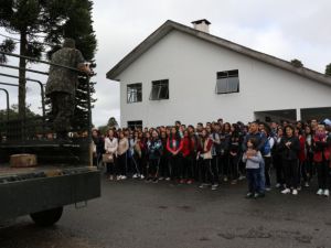 visita escolas - semana do exrcito 2